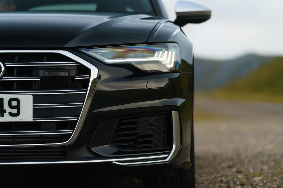 Детали экстерьера Audi S6 Avant TDI (C8) 2019 года  (UK) (фото 42 из 42)
